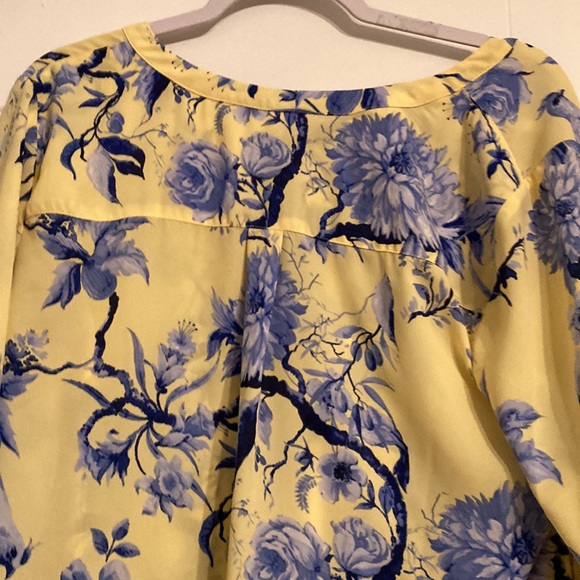 Talbots Floral - Yellow and Blue 3/3 sleeve top - Picture 6 of 8